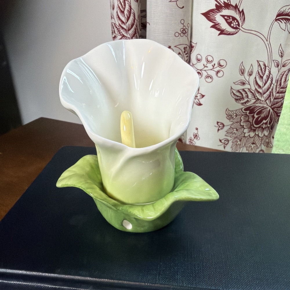 Vintage Calla Lily Ceramic Tea light Candle Holder Two Piece Cottagecore Garden